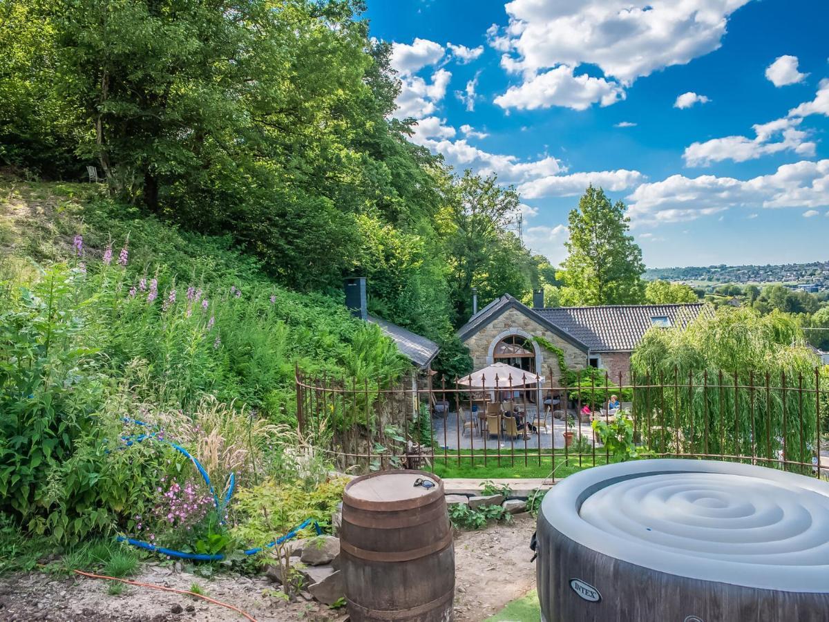 In Nature With Sauna, Hot Tub En Swimming Pool